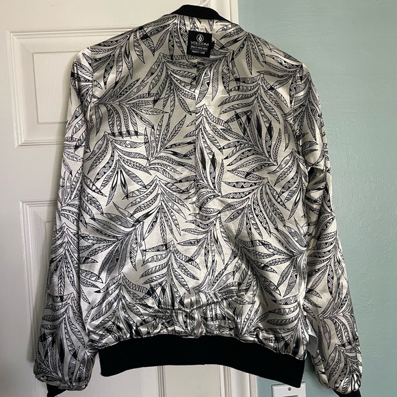 Volcom Bomber Jacket - Picture 6 of 13